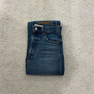 Levi’s Ribcage Straight Ankle Jeans